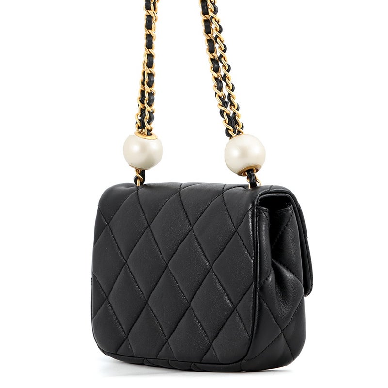 シャネル チェーンショルダーバッグ マトラッセ ココマーク パール ラムスキン AS4868 CHANEL 黒