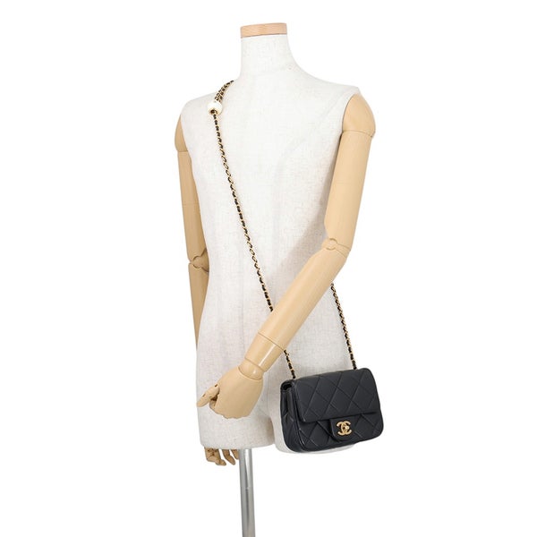 シャネル チェーンショルダーバッグ マトラッセ ココマーク パール ラムスキン AS4868 CHANEL 黒