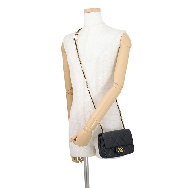 シャネル チェーンショルダーバッグ マトラッセ ココマーク パール ラムスキン AS4868 CHANEL 黒