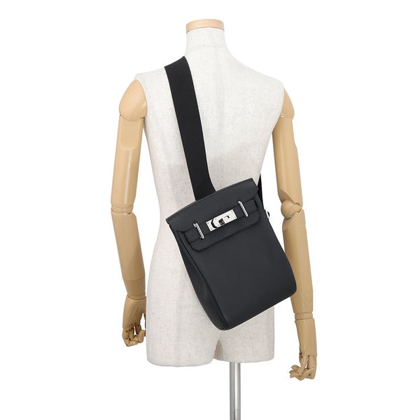 エルメス ボディバッグ ケリー アッカドPM ブラック/シルバー金具 トゴ W刻印 HERMES メンズ