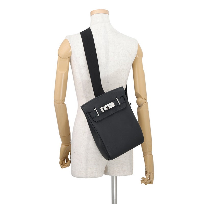エルメス ボディバッグ ケリー アッカドPM ブラック/シルバー金具 トゴ W刻印 HERMES メンズ