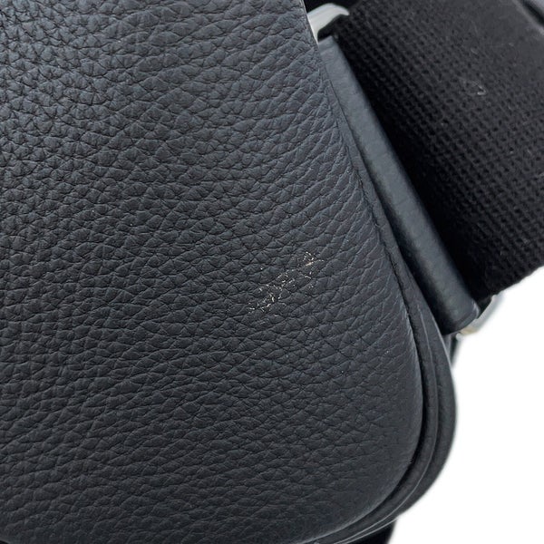 エルメス ボディバッグ ケリー アッカドPM ブラック/シルバー金具 トゴ W刻印 HERMES メンズ