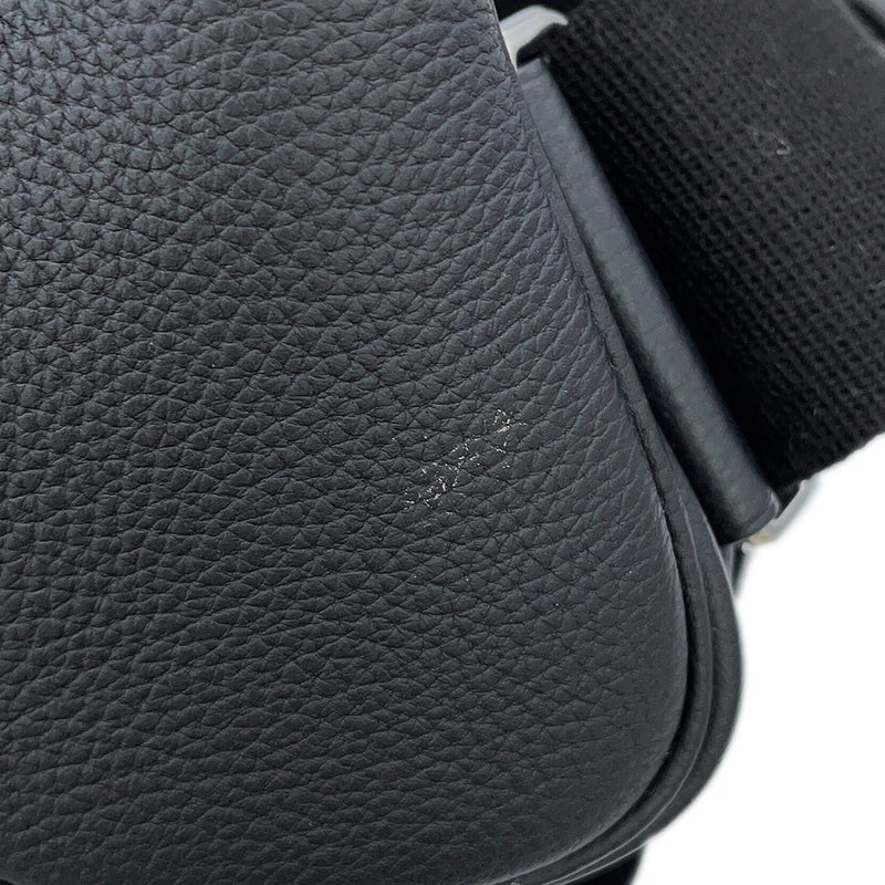 エルメス ボディバッグ ケリー アッカドPM ブラック/シルバー金具 トゴ W刻印 HERMES メンズ