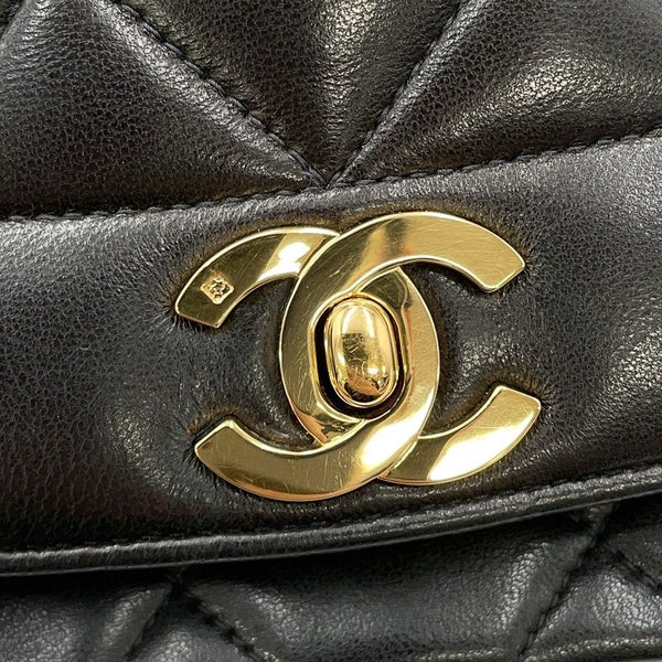 シャネル チェーンショルダーバッグ マトラッセ25 ココマーク シングルチェーン シングルフラップ A01165 CHANEL 黒