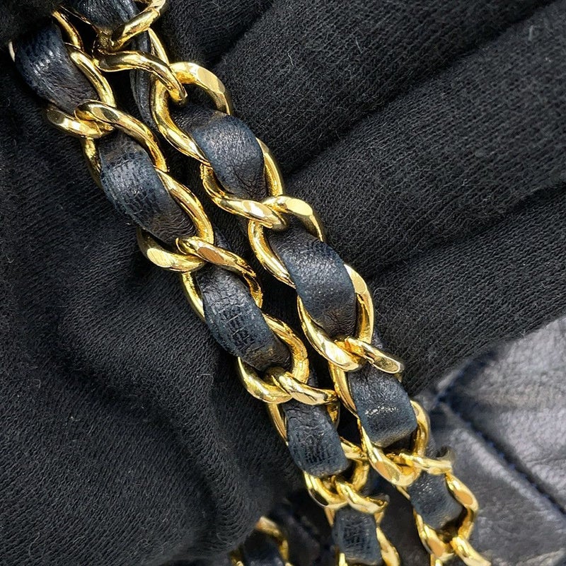 シャネル チェーンショルダーバッグ マトラッセ ココマーク ダイアナ CHANEL