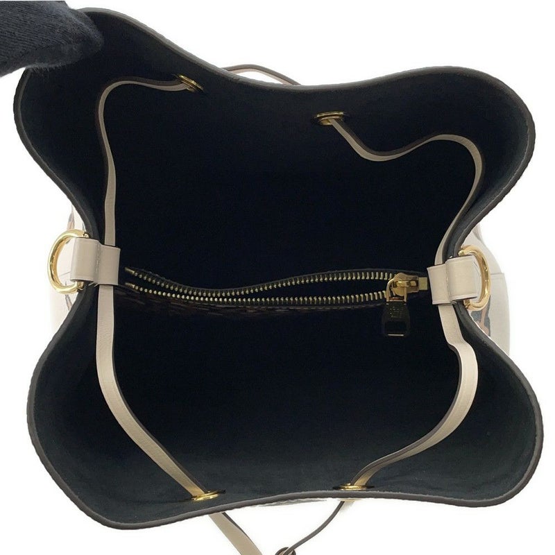 ルイヴィトン ショルダーバッグ モノグラム・ワイルドアットハート ネオノエ M45822 LOUIS VUITTON クレーム