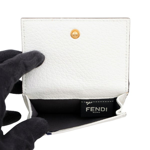 フェンディ 三つ折り財布 FILAコラボ フェンディマニア マイクロ ウォレット 8M0395 FENDI コンパクトウォレット 白