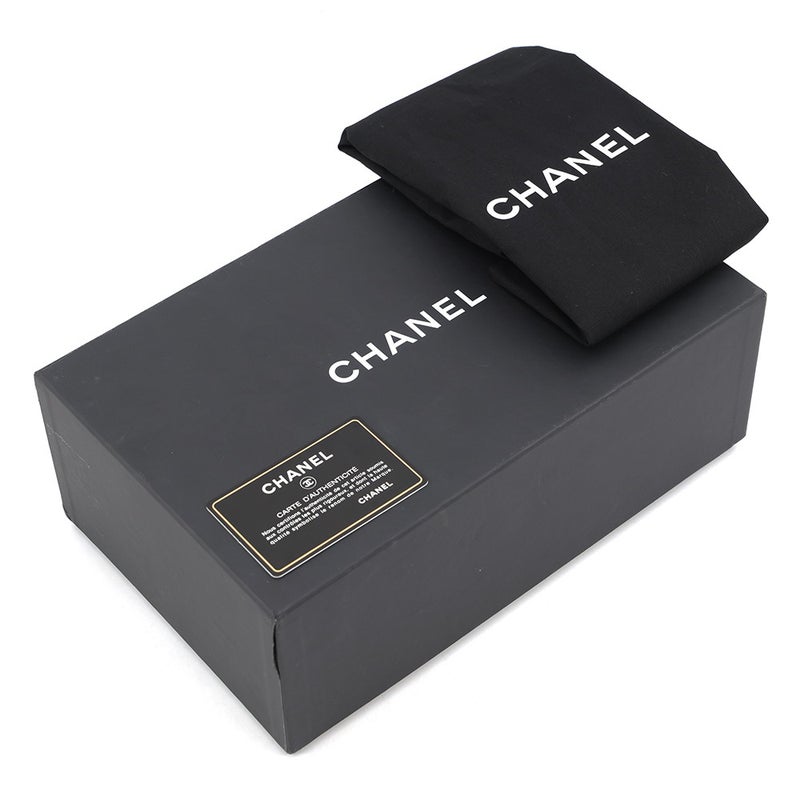 シャネル チェーンショルダーバッグ ボーイシャネル スモール マトラッセ ココマーク カーフレザー A67085 BOY CHANEL