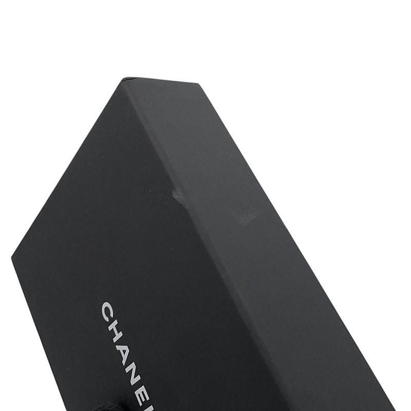 シャネル 三つ折り財布 シャネル19 マトラッセ スモールフラップ ウォレット ラムスキン AP2809 CHANEL 黒