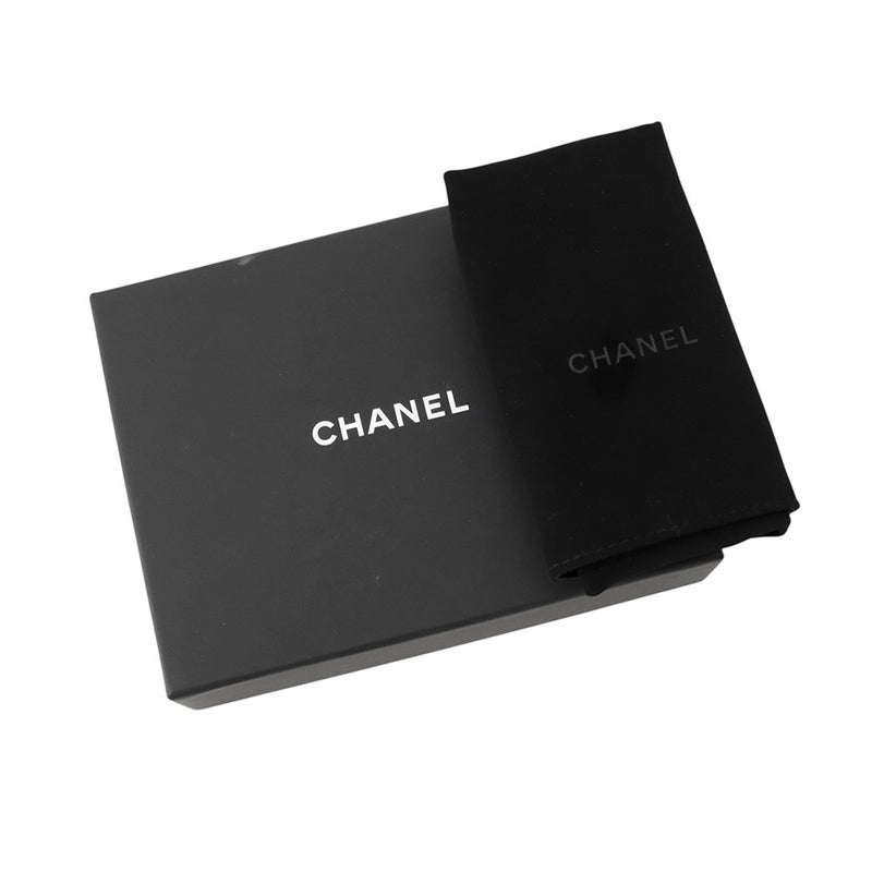 シャネル 三つ折り財布 シャネル19 マトラッセ スモールフラップ ウォレット ラムスキン AP2809 CHANEL 黒