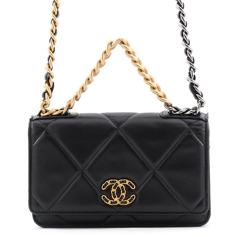 シャネル チェーンウォレット CHANEL19 ココマーク マトラッセ シャイニーラムスキン AP3267 CHANEL 財布 黒