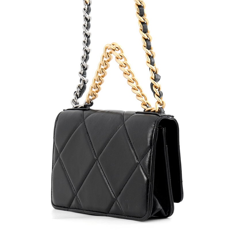 シャネル チェーンウォレット CHANEL19 ココマーク マトラッセ シャイニーラムスキン AP3267 CHANEL 財布 黒