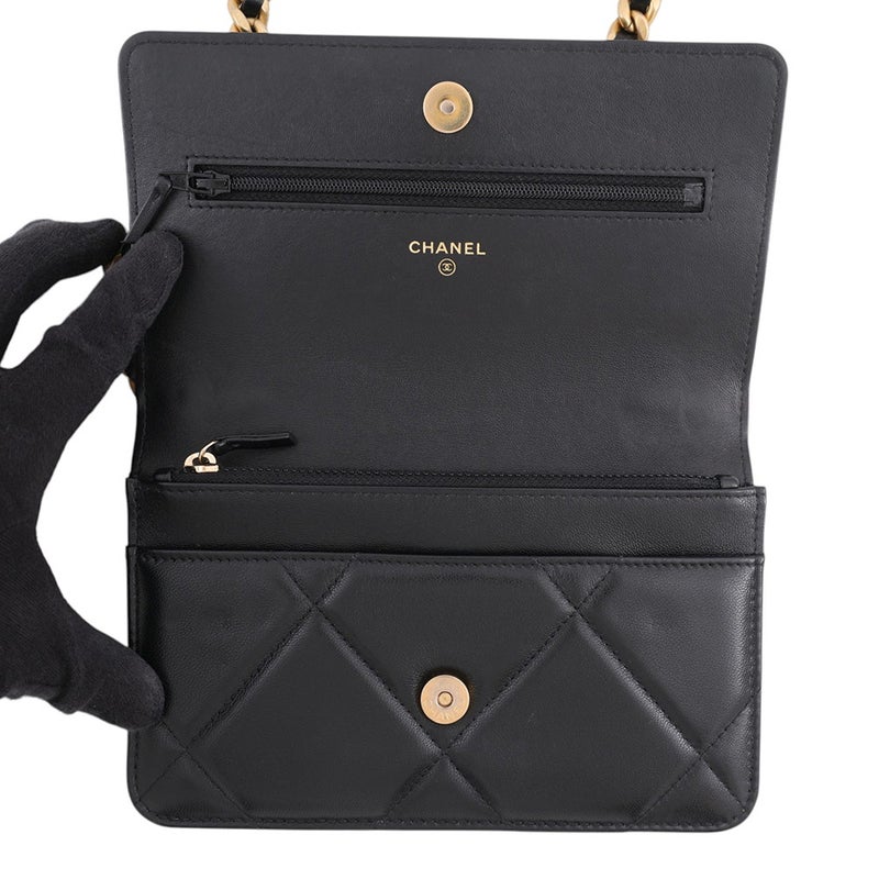 シャネル チェーンウォレット CHANEL19 ココマーク マトラッセ シャイニーラムスキン AP3267 CHANEL 財布 黒