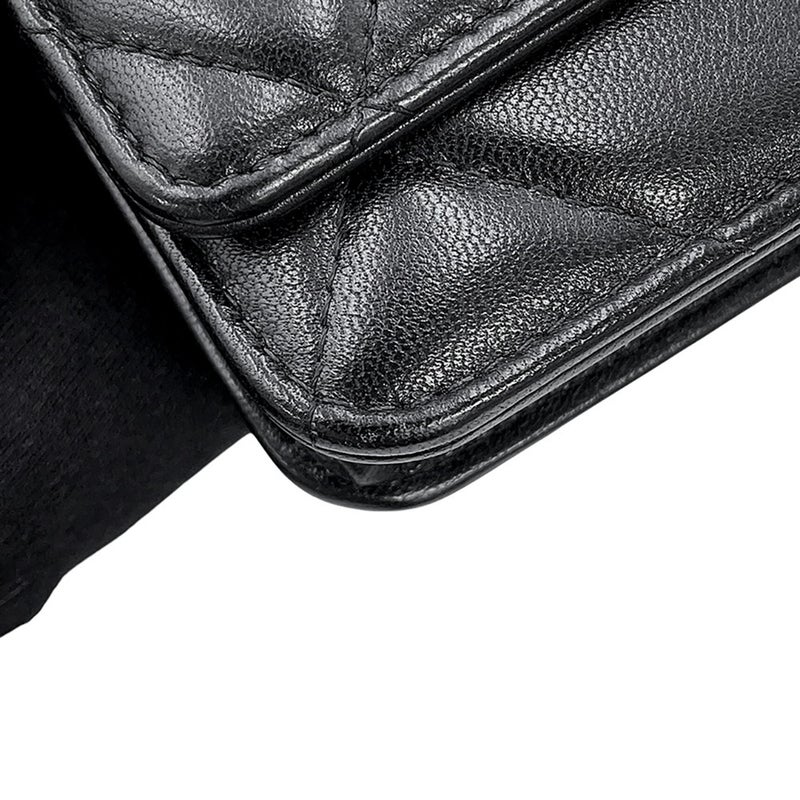 シャネル チェーンウォレット CHANEL19 ココマーク マトラッセ シャイニーラムスキン AP3267 CHANEL 財布 黒
