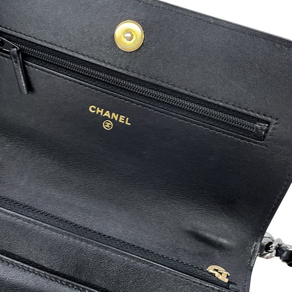 シャネル チェーンウォレット CHANEL19 ココマーク マトラッセ シャイニーラムスキン AP3267 CHANEL 財布 黒