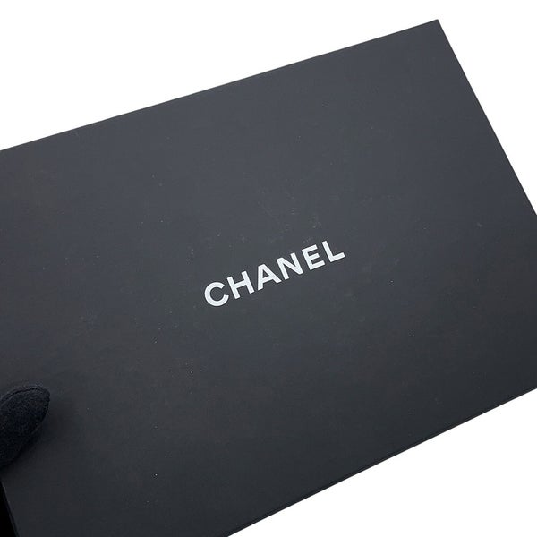 シャネル チェーンウォレット CHANEL19 ココマーク マトラッセ シャイニーラムスキン AP3267 CHANEL 財布 黒