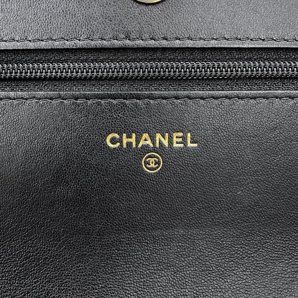 シャネル チェーンウォレット CHANEL19 ココマーク マトラッセ シャイニーラムスキン AP3267 CHANEL 財布 黒