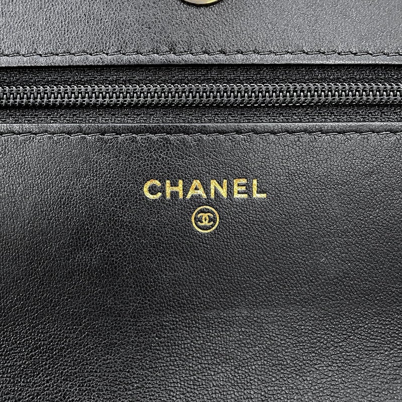 シャネル チェーンウォレット CHANEL19 ココマーク マトラッセ シャイニーラムスキン AP3267 CHANEL 財布 黒