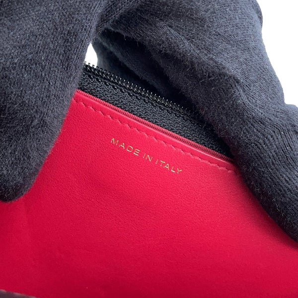 シャネル チェーンウォレット CHANEL19 ココマーク マトラッセ シャイニーラムスキン AP3267 CHANEL 財布 黒