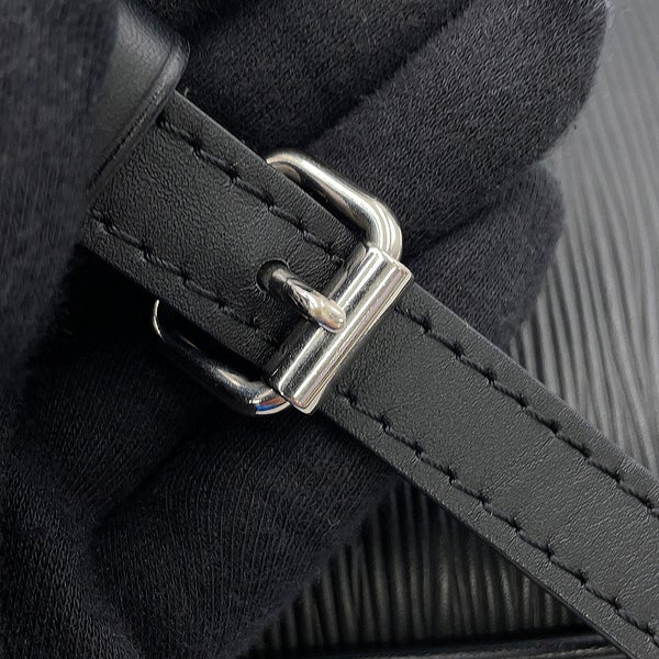 ルイヴィトン ショルダーバッグ エピ ダヌーブPM LVサークル M55120  LOUIS VUITTON 黒 ブラック