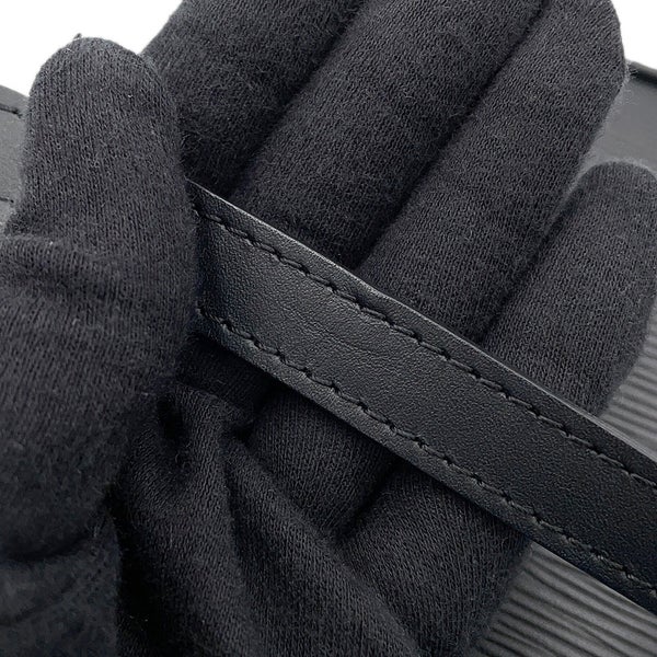 ルイヴィトン ショルダーバッグ エピ ダヌーブPM LVサークル M55120  LOUIS VUITTON 黒 ブラック