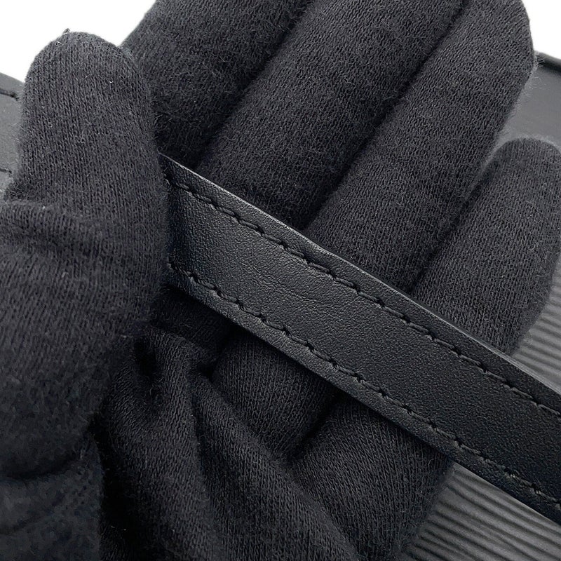 ルイヴィトン ショルダーバッグ エピ ダヌーブPM LVサークル M55120  LOUIS VUITTON 黒 ブラック