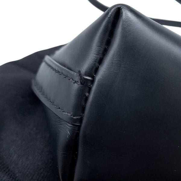 プラダ ショルダーバッグ トライアングルロゴ ナイロン 2VH090 PRADA バッグ 黒