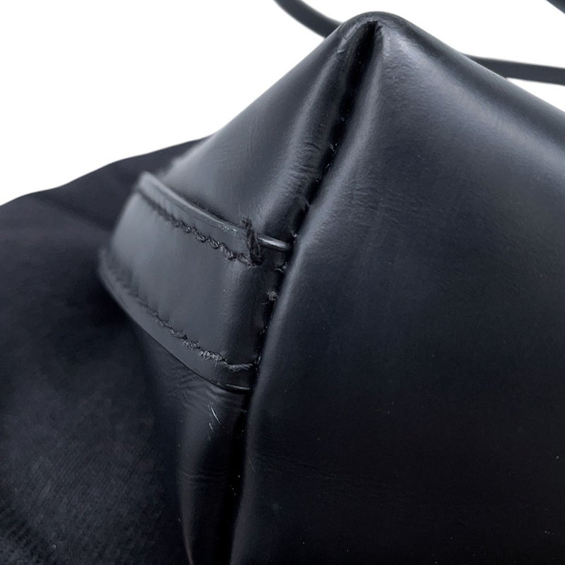 プラダ ショルダーバッグ トライアングルロゴ ナイロン 2VH090 PRADA バッグ 黒