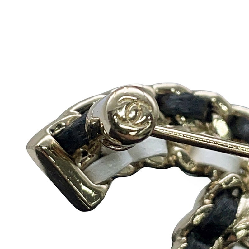 シャネル ブローチ ココマーク レザー B22 A CHANEL アクセサリー 黒 白