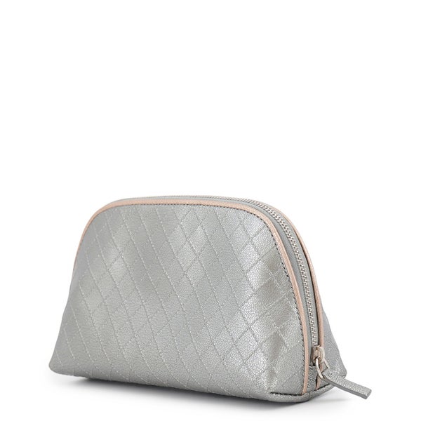 シャネル ポーチ マトラッセ コスメティックポーチ レザー CHANEL 小物入れ