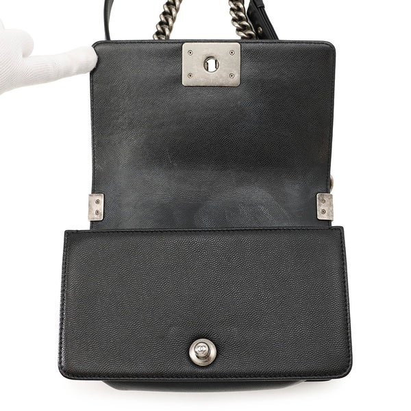シャネル チェーンショルダーバッグ ボーイシャネル スモール マトラッセ ココマーク キャビアスキン A67085 BOY CHANEL 黒
