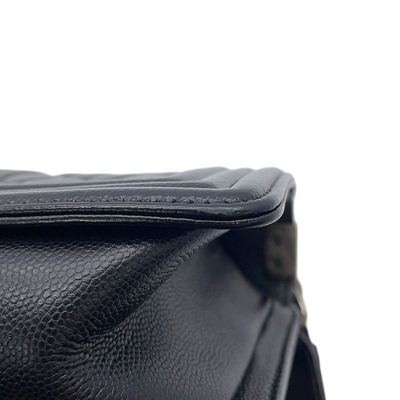 シャネル チェーンショルダーバッグ ボーイシャネル スモール マトラッセ ココマーク キャビアスキン A67085 BOY CHANEL 黒