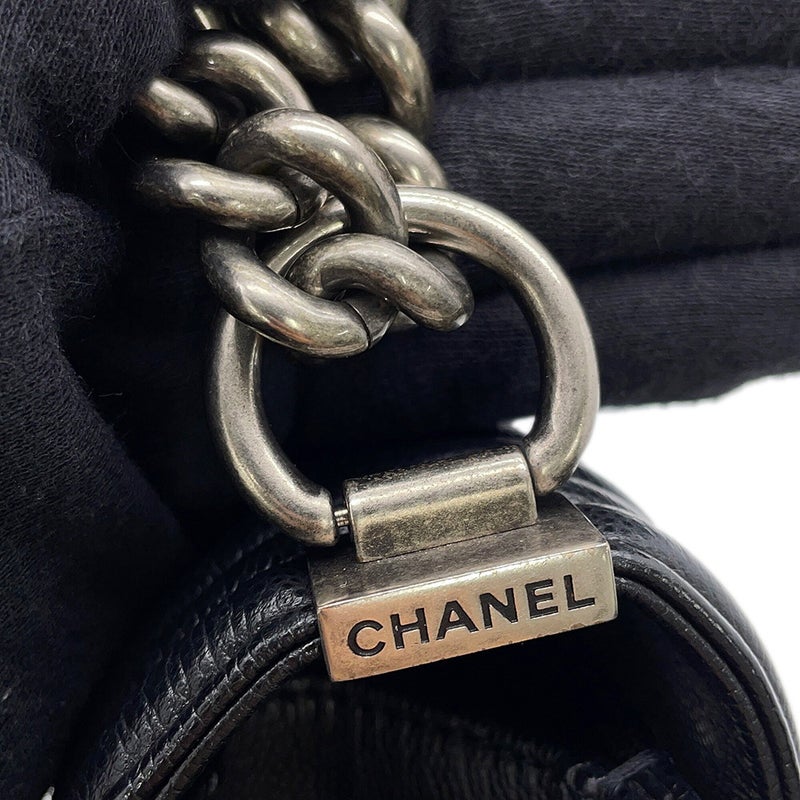 シャネル チェーンショルダーバッグ ボーイシャネル スモール マトラッセ ココマーク キャビアスキン A67085 BOY CHANEL 黒