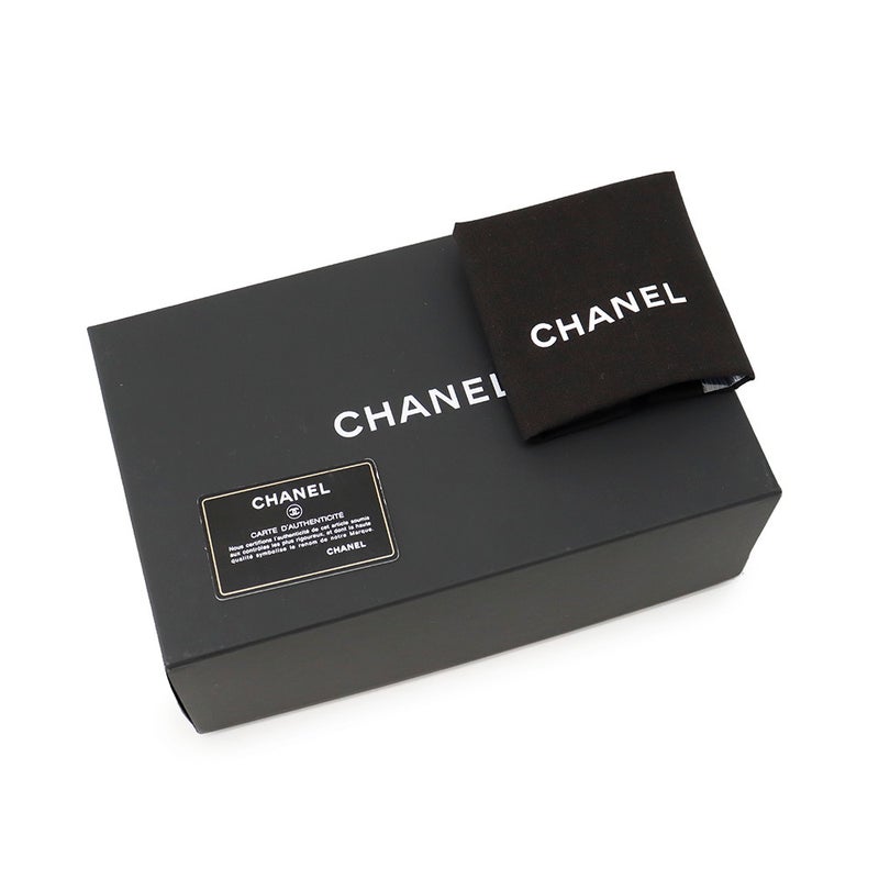 シャネル チェーンショルダーバッグ ボーイシャネル スモール マトラッセ ココマーク キャビアスキン A67085 BOY CHANEL 黒