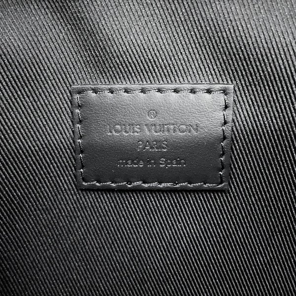 ルイヴィトン ショルダーバッグ LV アエログラム パイロット ウェアラブル ウォレット M83563 ブラック 黒