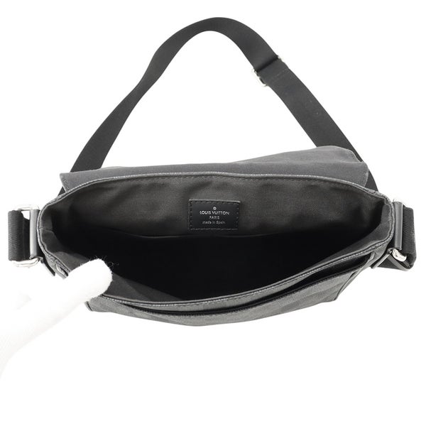 ルイヴィトン ショルダーバッグ ダミエ・グラフィット ディストリクトPM N41260 LOUIS VUITTON 黒 ブラック