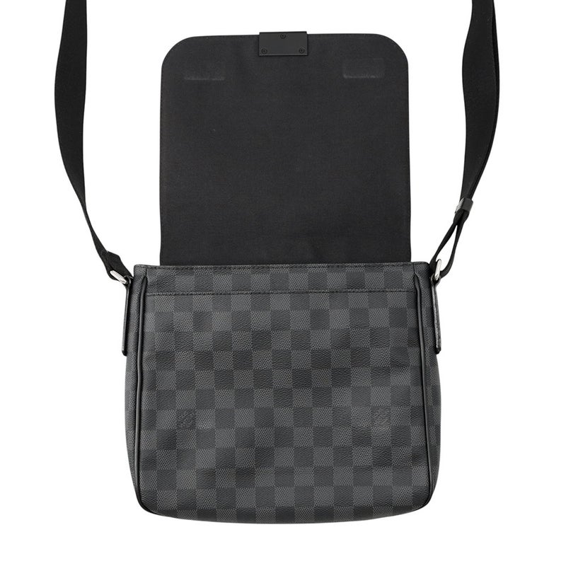 ルイヴィトン ショルダーバッグ ダミエ・グラフィット ディストリクトPM N41260 LOUIS VUITTON 黒 ブラック