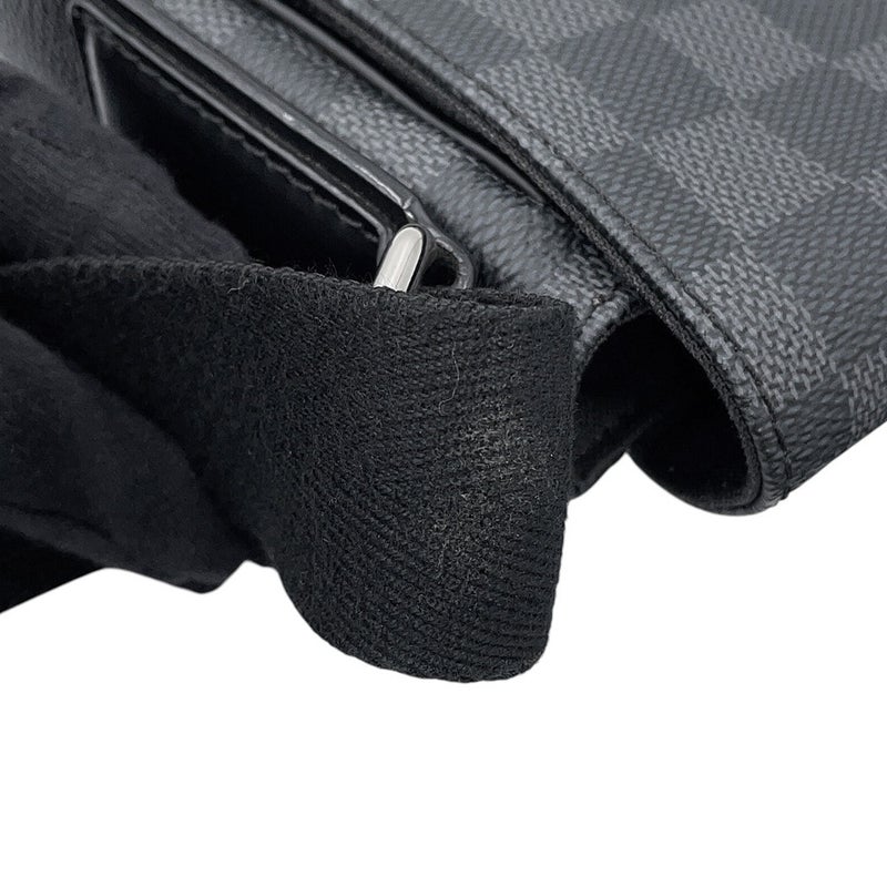 ルイヴィトン ショルダーバッグ ダミエ・グラフィット ディストリクトPM N41260 LOUIS VUITTON 黒 ブラック