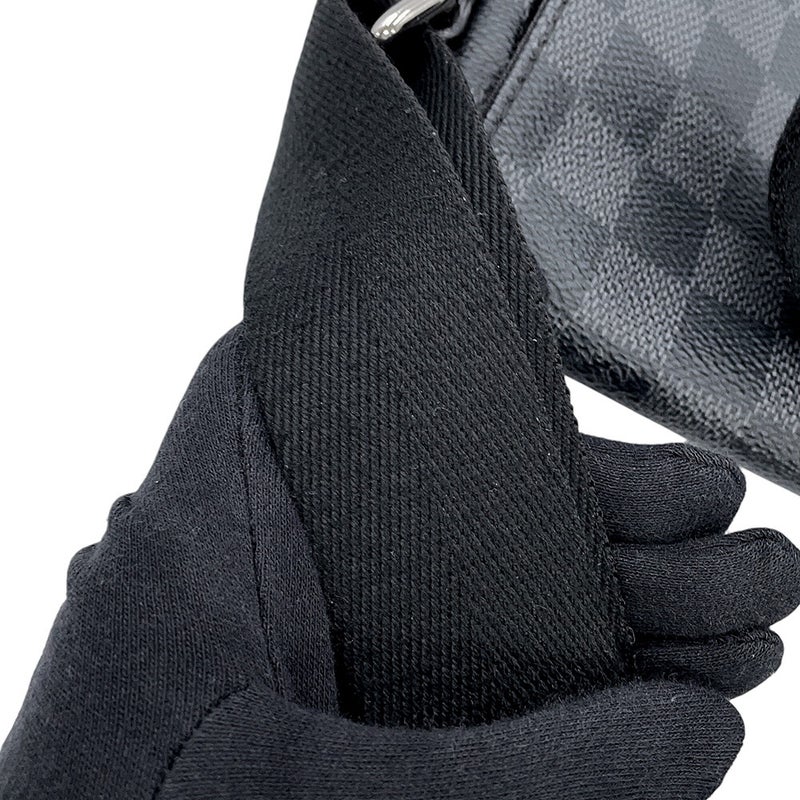 ルイヴィトン ショルダーバッグ ダミエ・グラフィット ディストリクトPM N41260 LOUIS VUITTON 黒 ブラック