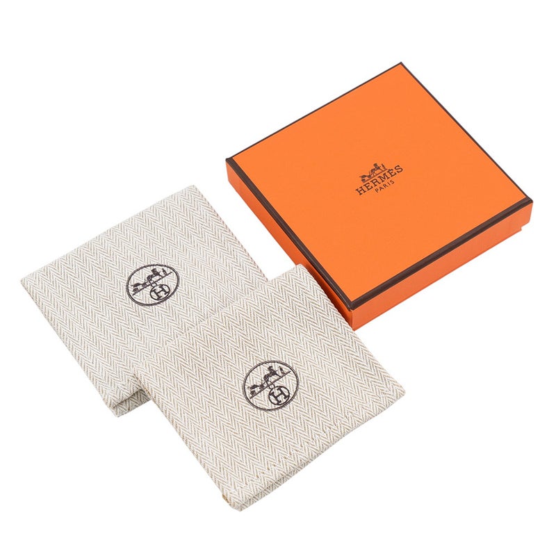 エルメス ピンバッジ 3点セット シュヴァル ドゥ クール バッファローホーン HERMES アクセサリー