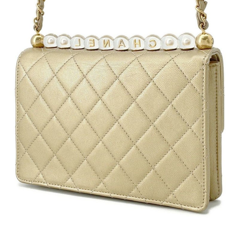 シャネル チェーンショルダーバッグ マトラッセ ココマーク レザー クリアパール AS0585 CHANEL