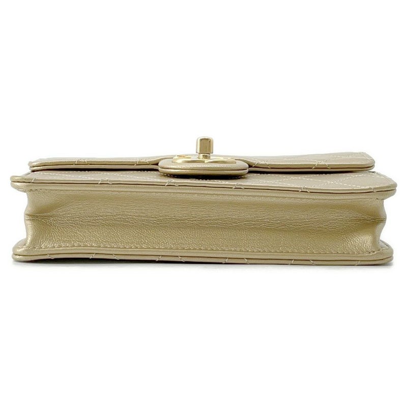 シャネル チェーンショルダーバッグ マトラッセ ココマーク レザー クリアパール AS0585 CHANEL