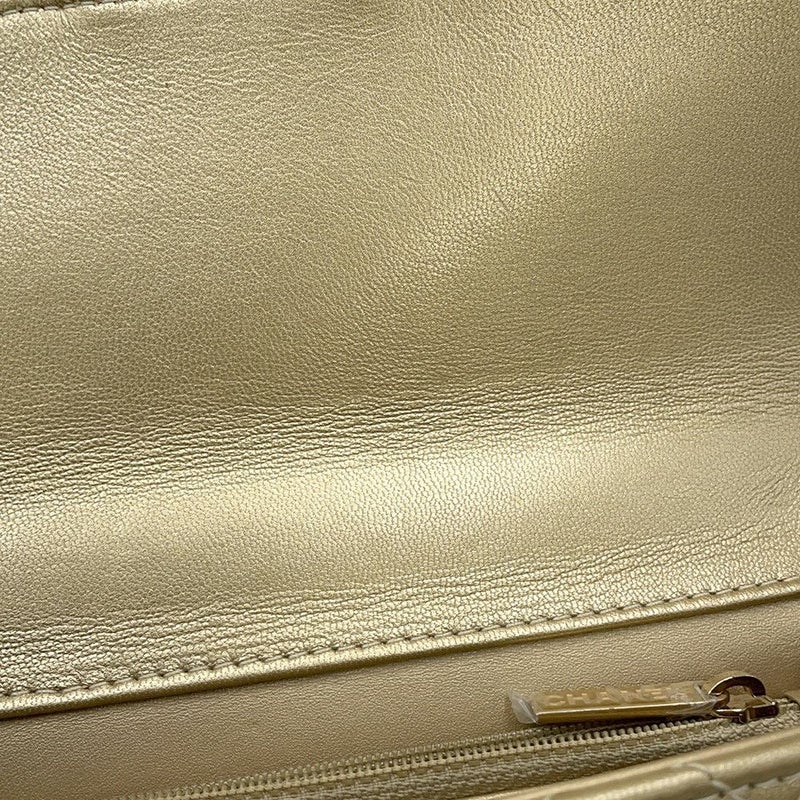 シャネル チェーンショルダーバッグ マトラッセ ココマーク レザー クリアパール AS0585 CHANEL