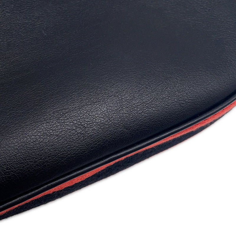 グッチ ショルダーバッグ アタッシェ レザー 699409 GUCCI バッグ 黒