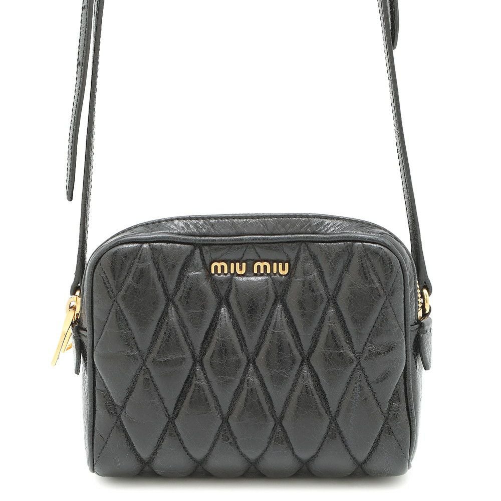 miu miu 黒 キルティング パーティーバッグ ミュウミュウ 偽物 ハンドバッグ マトラッセ キルティング ダーク