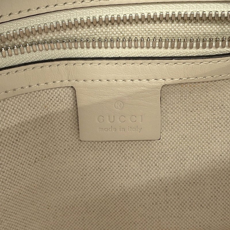 グッチ ショルダーバッグ GGエンボス レザー 626363 GUCCI バッグ 白
