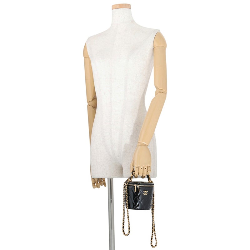 シャネル チェーンショルダーバッグ マトラッセ ココマーク バニティ パテント AP2873 CHANEL 黒 セール品