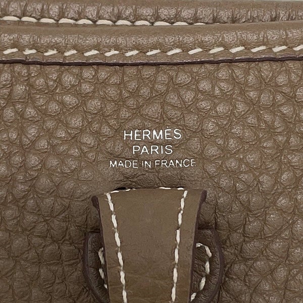 エルメス ショルダーバッグ エブリンTPM 111cm エトゥープ/ブルーインディゴ/シルバー金具 トリヨンクレマンス U刻印 HERMES Evelyne