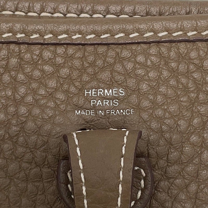 エルメス ショルダーバッグ エブリンTPM 111cm エトゥープ/ブルーインディゴ/シルバー金具 トリヨンクレマンス U刻印 HERMES Evelyne