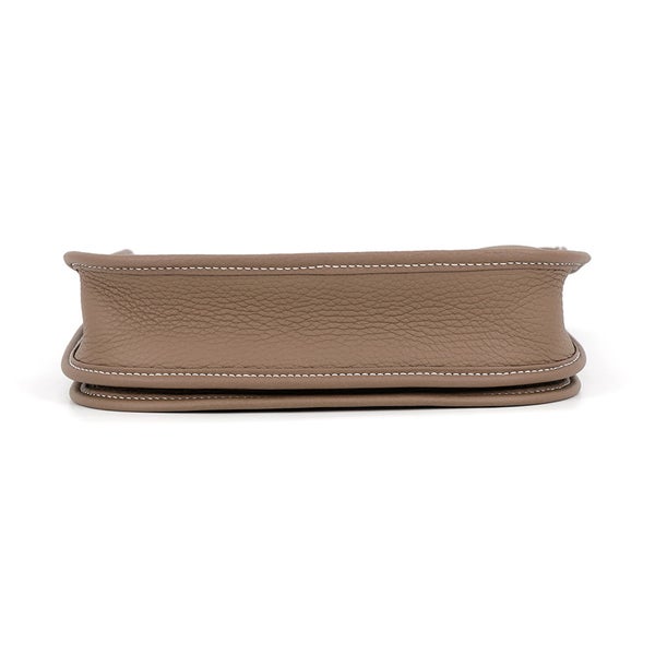 エルメス ショルダーバッグ エブリン3 23 エトゥープ/シルバー金具 トリヨンクレマンス G刻印 HERMES Evelyne